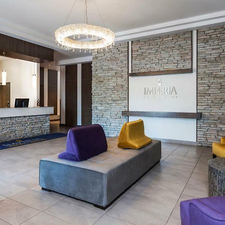 Imperia Hotel Et Suites Terrebonne Zewnętrze zdjęcie