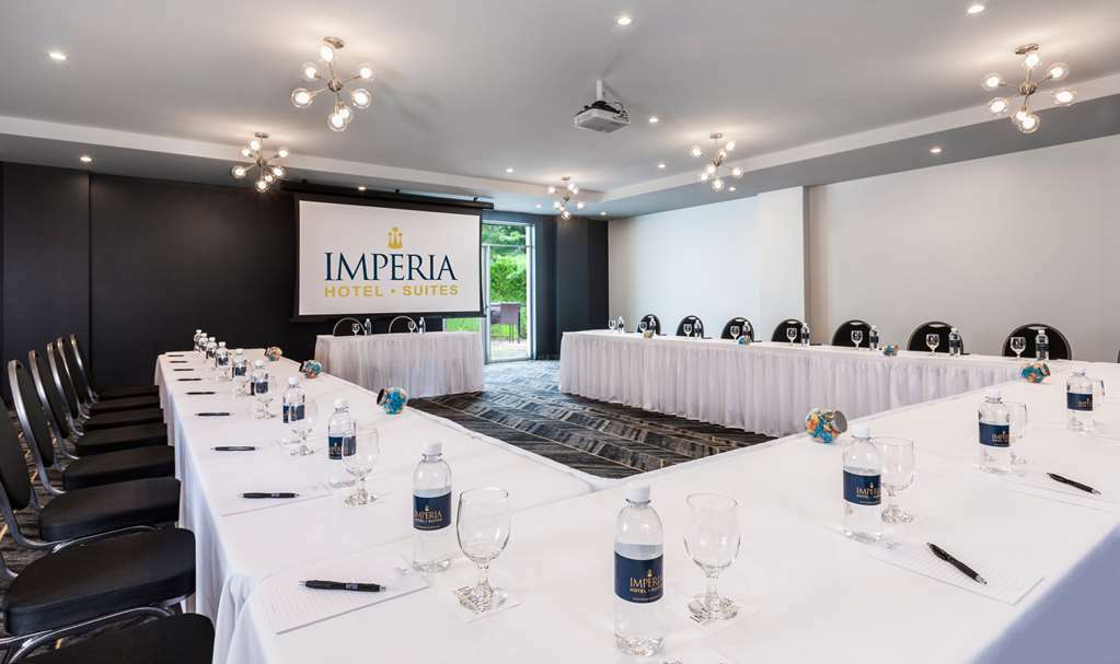 Imperia Hotel Et Suites Terrebonne Udogodnienia zdjęcie