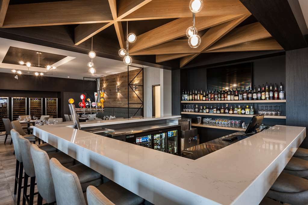Imperia Hotel Et Suites Terrebonne Restauracja zdjęcie