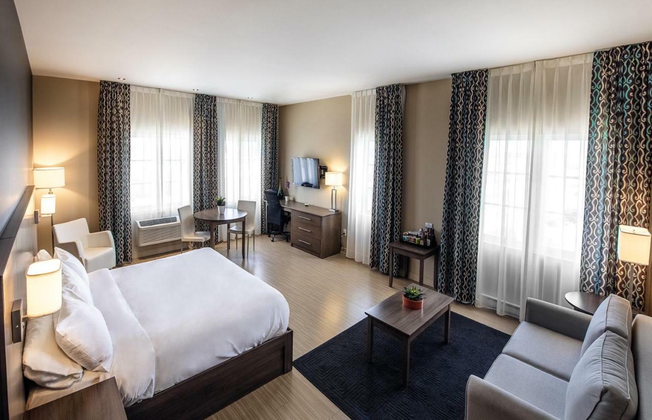 Imperia Hotel Et Suites Terrebonne Zewnętrze zdjęcie